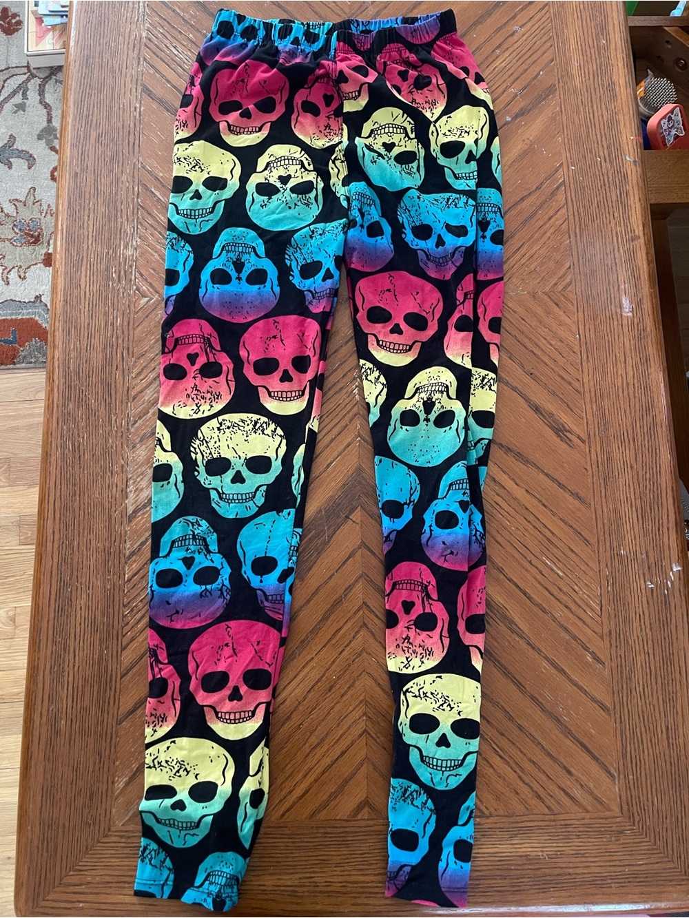 Women's Skull Print Rainbow Leggings - Black